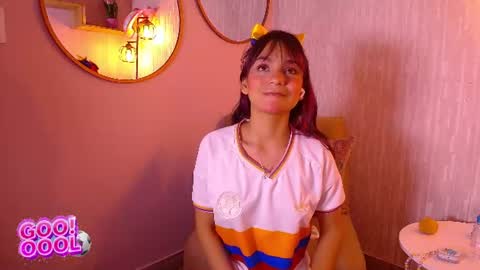 Snapshot of kitty_madness chatting on June 2026 07:15:01 PM KITTY online show from June 2026 07:15:01 PM