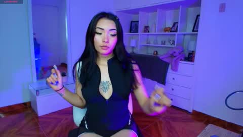 Kitty online show from November 2025 12:42:02 PM