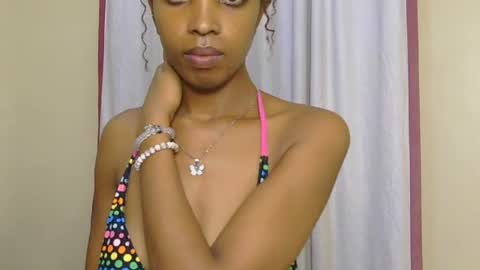 Snapshot of kitty_piee chatting on June 2026 01:12:02 AM sugar plum online show from June 2026 01:12:02 AM