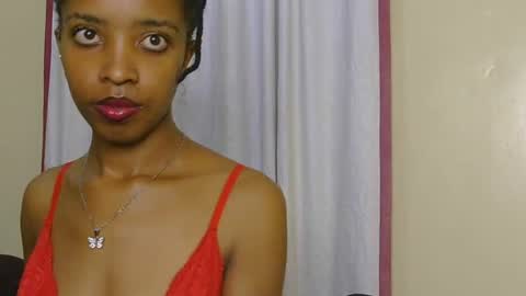 Snapshot of kitty_piee chatting on July 2026 01:34:01 AM sugar plum online show from July 2026 01:34:01 AM