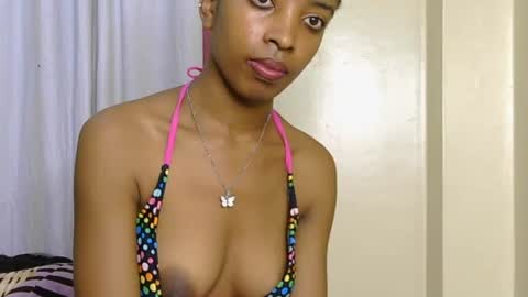 Snapshot of kitty_piee chatting on July 2026 12:17:01 AM sugar plum online show from July 2026 12:17:01 AM
