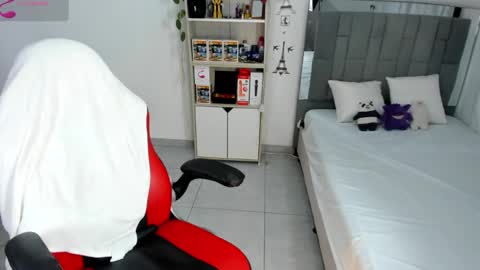 kitty_scoot online show from October 2025 01:33:02 AM