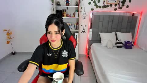 kitty_scoot online show from October 2025 01:20:02 AM