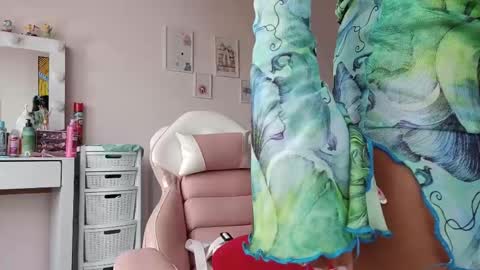 kitty_van online show from September 2025 03:01:02 PM