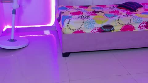 kitty_violet11 online show from February 2026 06:36:01 PM