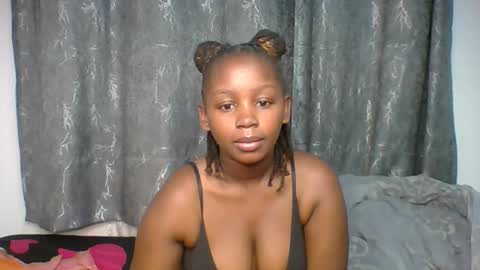 Snapshot of kittygleam chatting on September 2025 01:33:02 PM kittygleam online show from September 2025 01:33:02 PM