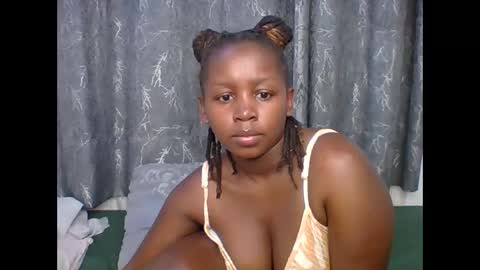 Snapshot of kittygleam chatting on September 2025 01:57:02 PM kittygleam online show from September 2025 01:57:02 PM