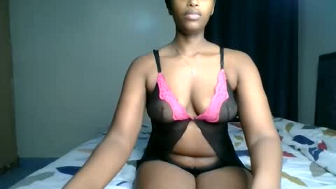 Snapshot of kittypettite chatting on May 2026 01:16:02 PM Kittypettite online show from May 2026 01:16:02 PM