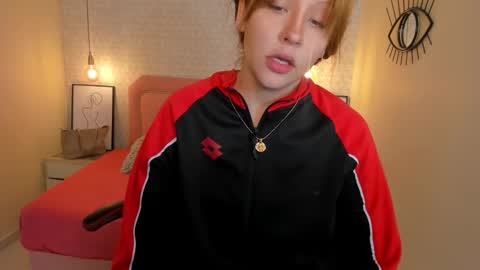  K I T T  Y  online show from November 2025 11:43:02 AM