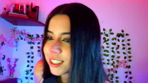 Kittyuwu  online show from October 2025 06:23:01 PM