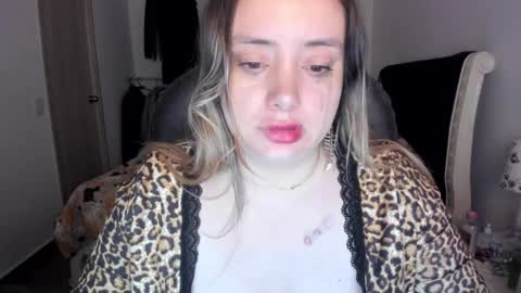 kittywantslove23 online show from September 2025 10:44:01 PM