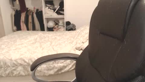 kittywantslove23 online show from March 2026 01:35:02 AM