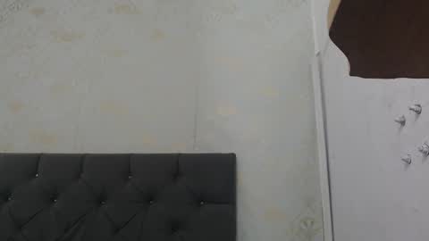 Snapshot of kittyy_18_ chatting on November 2025 12:05:02 PM kittyy_18_ online show from November 2025 12:05:02 PM