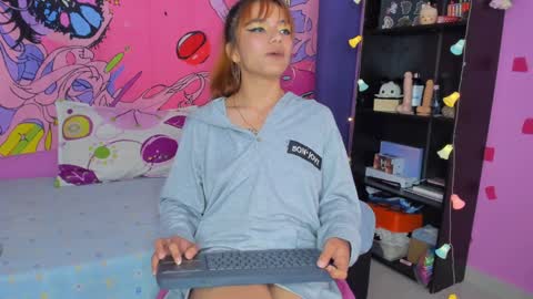 Kitty Zen online show from December 2024 05:51:01 PM