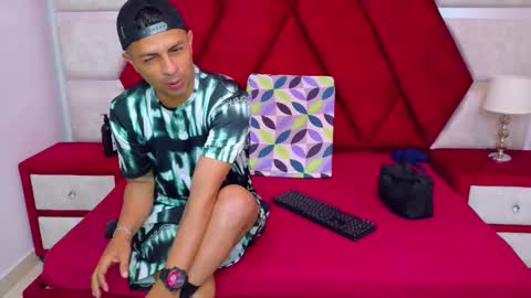 Snapshot of kity_spiderr chatting on October 2025 12:16:02 PM Luisa y Jairo online show from October 2025 12:16:02 PM