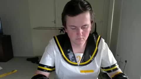 Snapshot of kiwi_twink21 chatting on October 2025 03:06:02 AM kiwi_twink21 online show from October 2025 03:06:02 AM