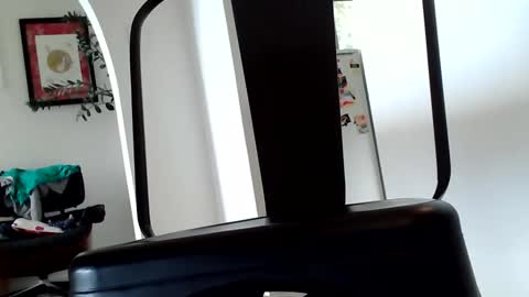 kiwibulge123 online show from April 2026 09:50:02 PM