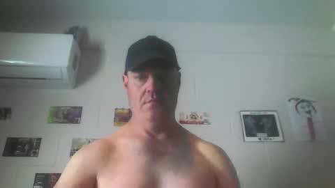 kiwiguy19773 online show from October 2025 09:13:02 PM