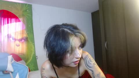 kiyu online show from November 2025 09:09:01 PM