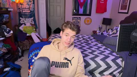 Kyle online show from January 2025 02:02:02 PM