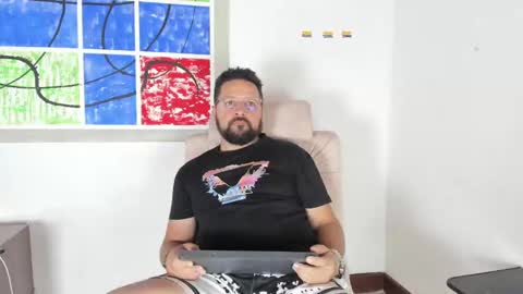 Snapshot of klarck_ chatting on January 2025 09:39:02 PM Klarck online show from January 2025 09:39:02 PM