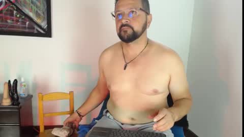 Snapshot of klarck_ chatting on March 2025 04:06:02 PM Klarck online show from March 2025 04:06:02 PM
