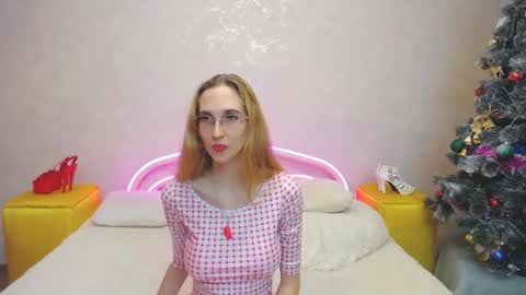 Snapshot of klaryevans chatting on January 2025 11:36:02 AM Klary online show from January 2025 11:36:02 AM