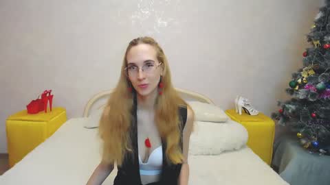 Snapshot of klaryevans chatting on January 2025 06:33:01 AM Klary online show from January 2025 06:33:01 AM