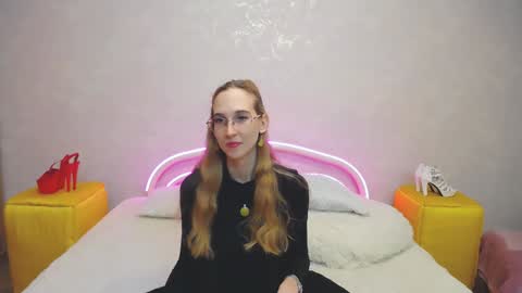 Snapshot of klaryevans chatting on January 2025 06:33:01 AM Klary online show from January 2025 06:33:01 AM