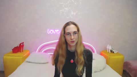Snapshot of klaryevans chatting on January 2025 11:34:02 AM Klary online show from January 2025 11:34:02 AM