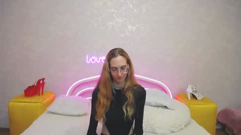 Snapshot of klaryevans chatting on January 2025 02:35:01 PM Klary online show from January 2025 02:35:01 PM