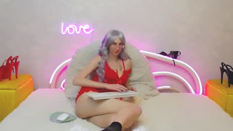Snapshot of klaryevans chatting on March 2025 01:07:01 PM Klary online show from March 2025 01:07:01 PM