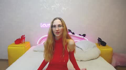 Snapshot of klaryevans chatting on March 2025 04:20:01 PM Klary online show from March 2025 04:20:01 PM