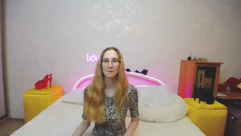 Snapshot of klaryevans chatting on March 2025 09:29:01 AM Klary online show from March 2025 09:29:01 AM