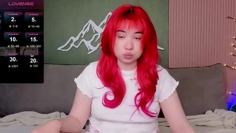 Klee online show from October 2025 04:11:01 AM