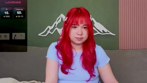 Klee online show from October 2025 04:32:02 AM