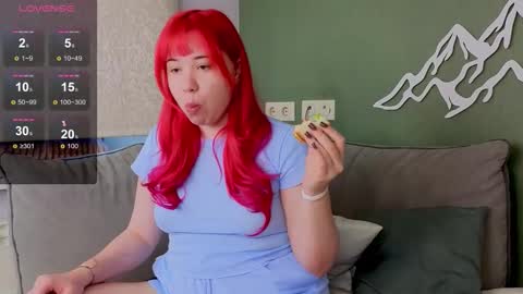 Klee online show from October 2025 04:20:02 AM