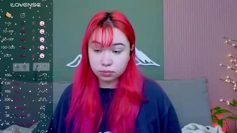 Klee online show from October 2025 04:13:01 AM