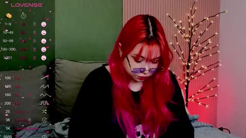 Klee online show from November 2025 06:02:02 AM