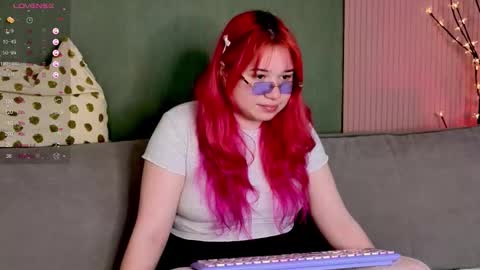 Klee online show from November 2025 05:16:02 AM