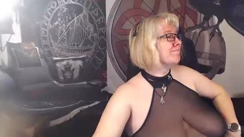 Michelle online show from February 2025 08:18:02 AM