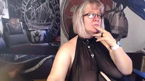 Michelle online show from September 2025 07:08:01 AM