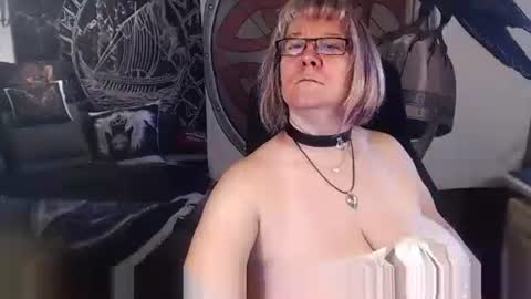 Michelle online show from October 2025 06:55:01 AM