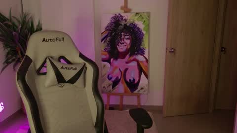 Christina online show from October 2025 01:20:01 AM