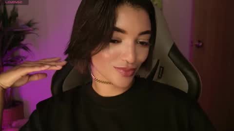 Christina online show from October 2025 12:08:02 AM