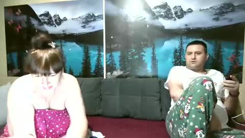 Kleosnow online show from October 2025 03:33:01 PM