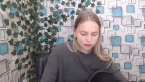 klerkarina online show from September 2025 04:47:01 AM