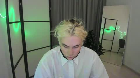 Klin online show from December 2024 08:42:01 PM