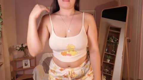 Snapshot of kloe222 chatting on November 2025 01:43:01 PM kloe222 online show from November 2025 01:43:01 PM