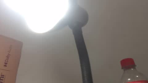 Kloe online show from November 2025 01:21:02 PM